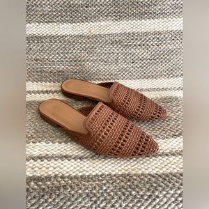 Universal Thread Woven Slide Mule, Size 9.5, Brand New